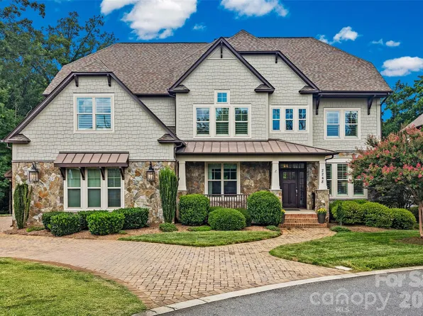 2248 Rock Creek Dr, Charlotte, NC 28226