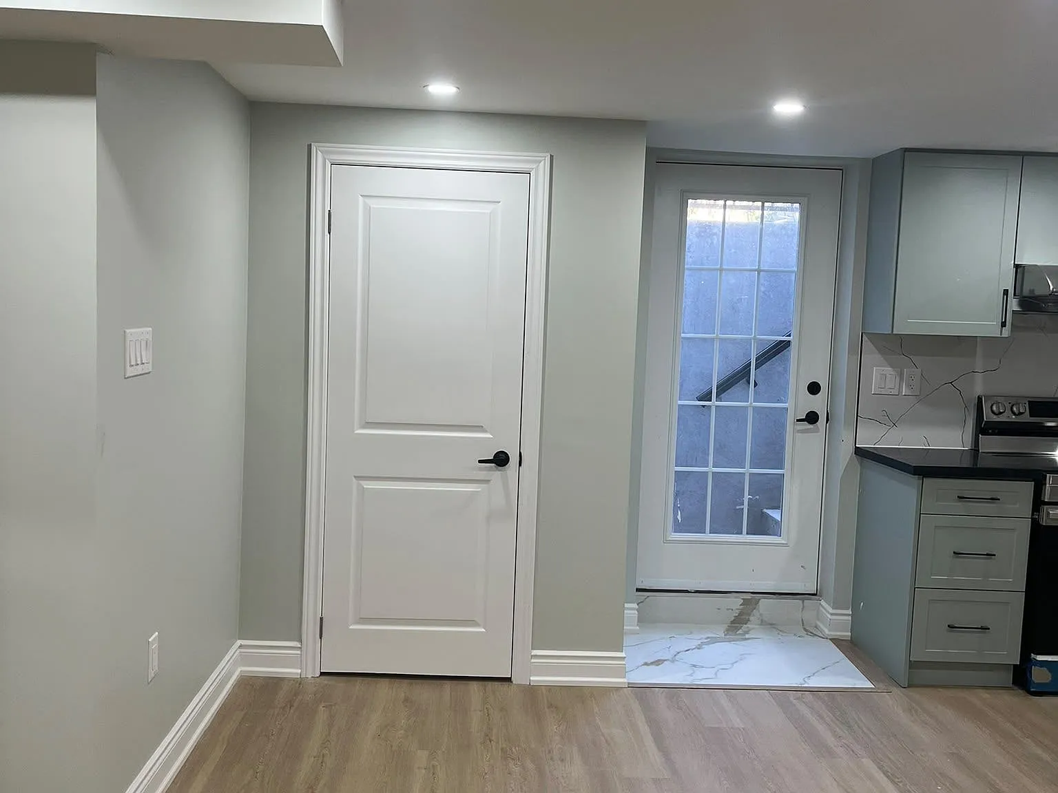 3 bed, $2,400 — Photo 4