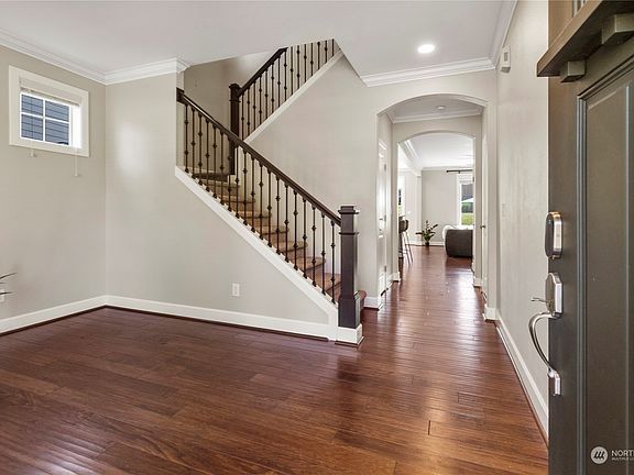 4th image of 13406 191st Avenue E
