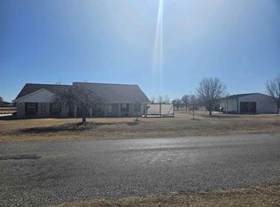 31 Lake Crest Dr, Lawton, OK 73507