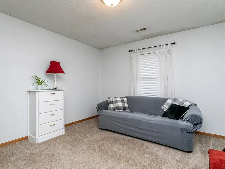 4300 W Brookview Ter — Photo 2
