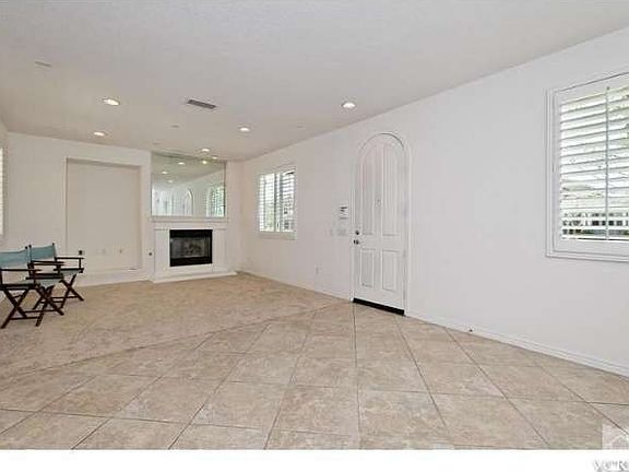 4th image of 4115 Harbour Island Ln