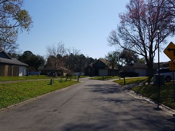 4th image of 10088 Delano Dr S