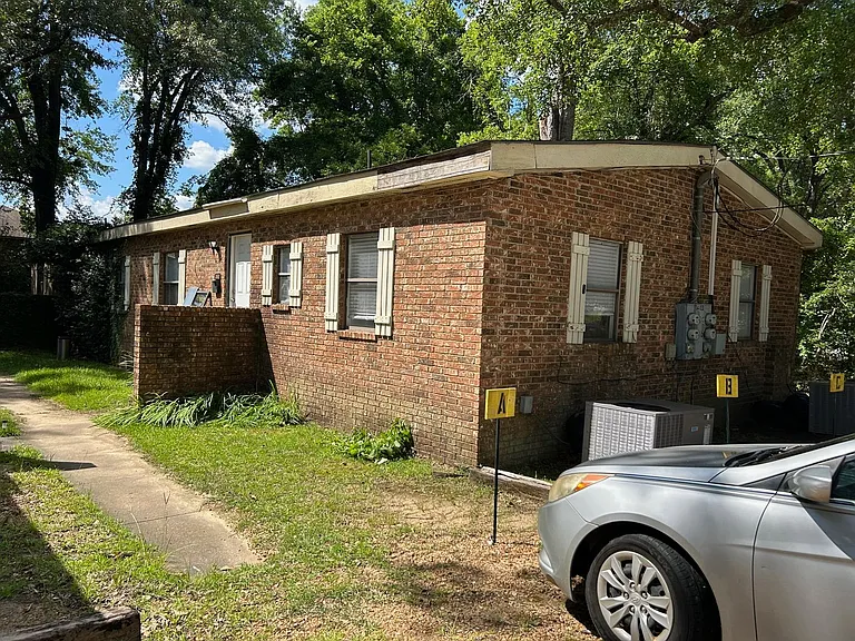 1403 Donahue Ferry Rd — Photo 1