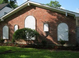 12715 W Club Ln, Houston, TX 77099