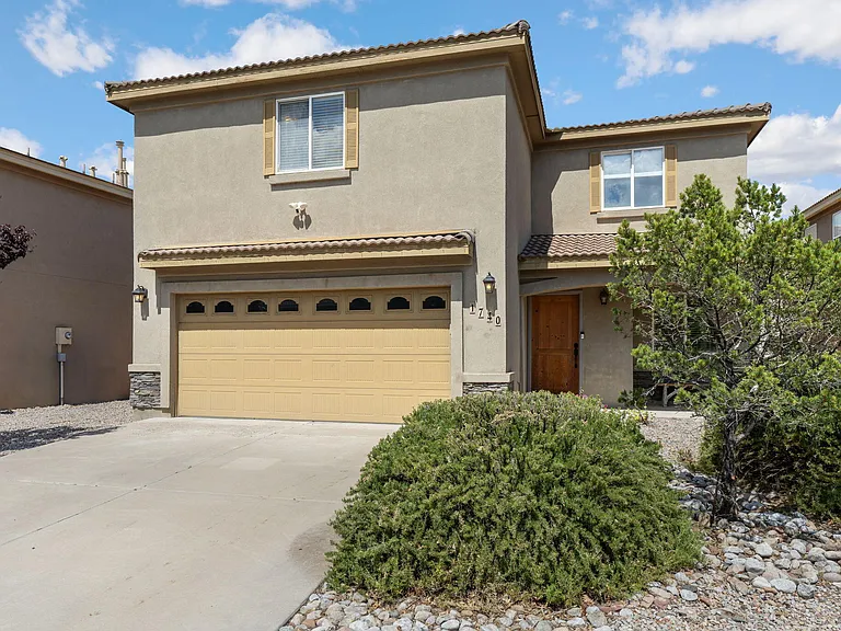 1740 Black Gold St SE — Photo 3