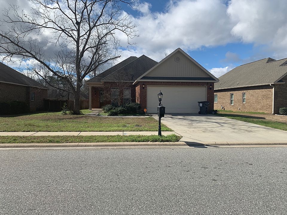 1st image of 205 Greythorne Dr