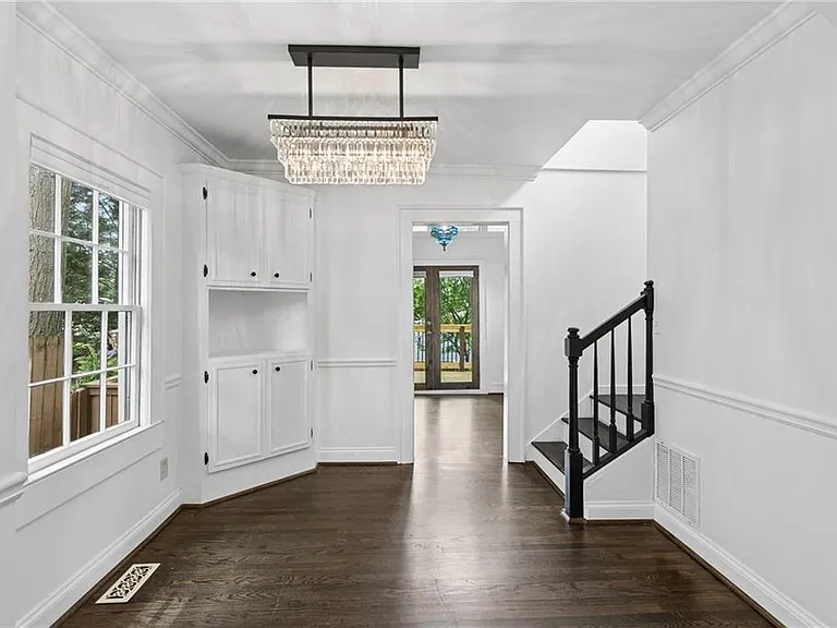 816 Virgil St NE — Photo 18