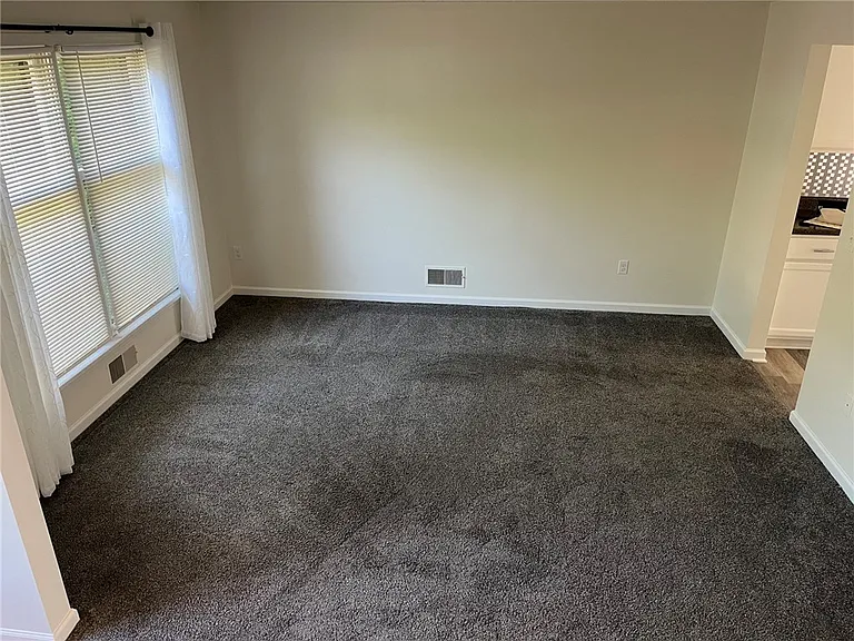 173 Wycliff Dr — Photo 6