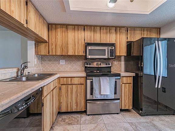 3rd image of 202 Cypress Ct #202