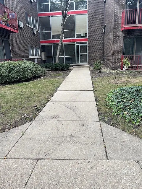 8500 Skokie Blvd #2C
