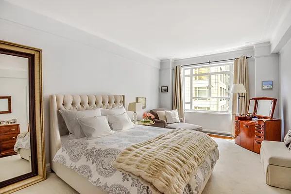 Rented by Compass | media 12