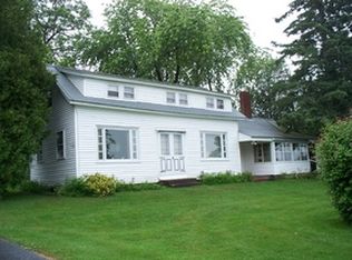 39 Tucker Brook Rd, Lincolnville, ME 04849