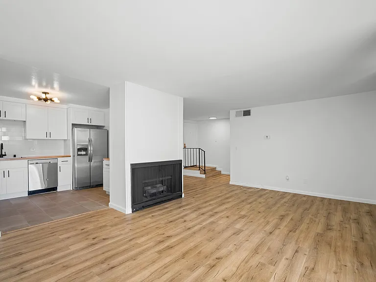 125 N Allen Ave #203 — Photo 8