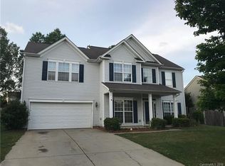 111 Fontanelle Dr, Mooresville, NC 28115