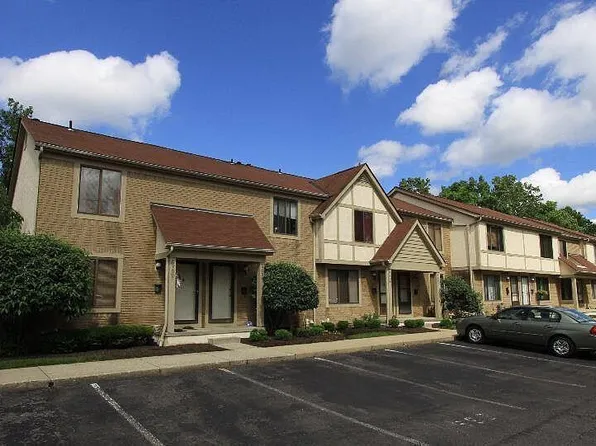 5694 Great Hall Ct #D, Columbus, OH 43231