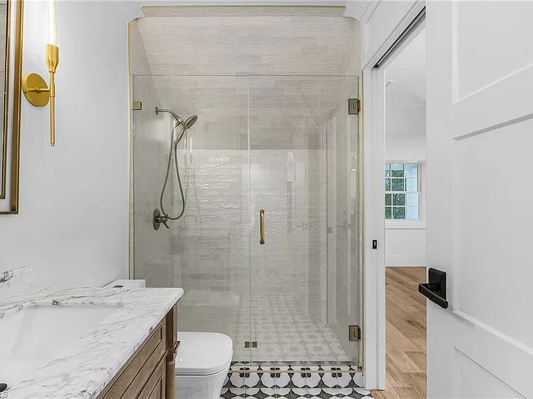6155 Standing Oaks Ln — Photo 30
