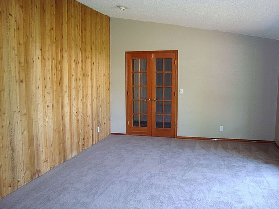Vaulted Ceilings and New Carpet