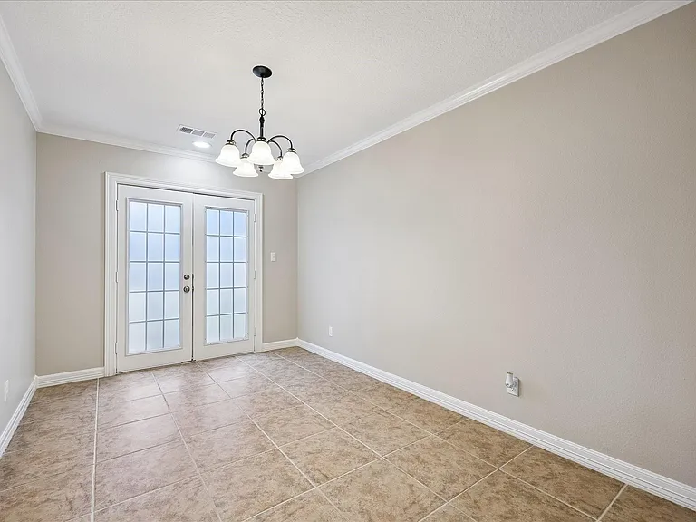 9814 Pine Lake Dr — Photo 7