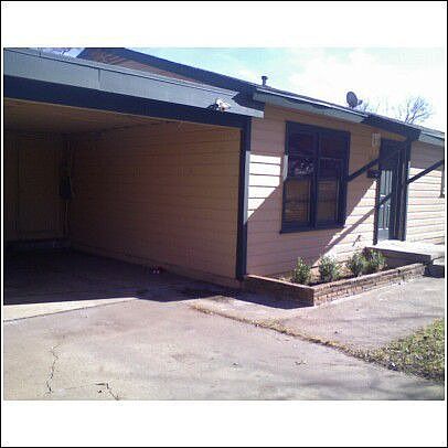 3rd image of 3525 Reagan Dr
