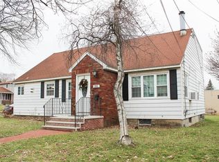 201 Wilmore Pl, Syracuse, NY 13208