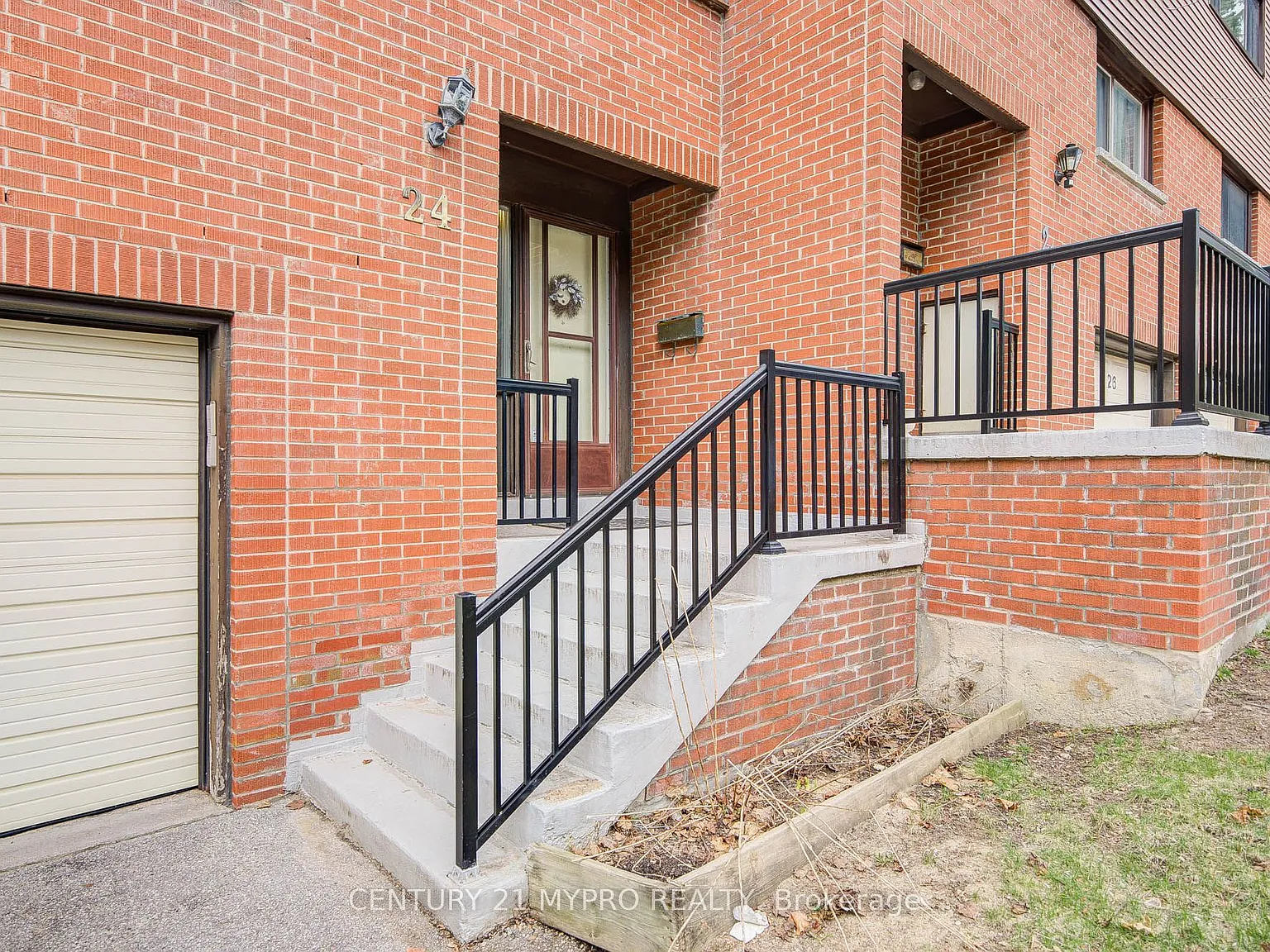 4 bed, $3,600 — Photo 2