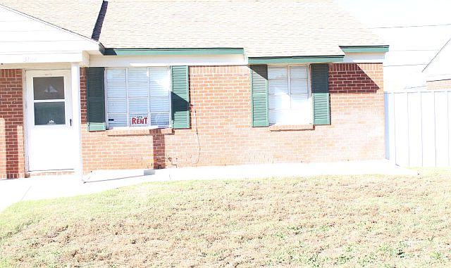 1st image of 3124 W Kansas Ave