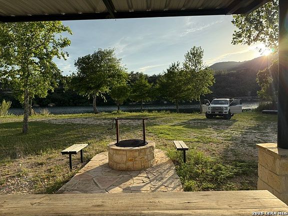 4th image of 00 Lake View