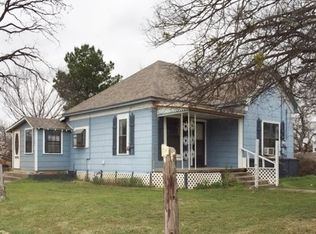 304 Perry St, Miles, TX 76861