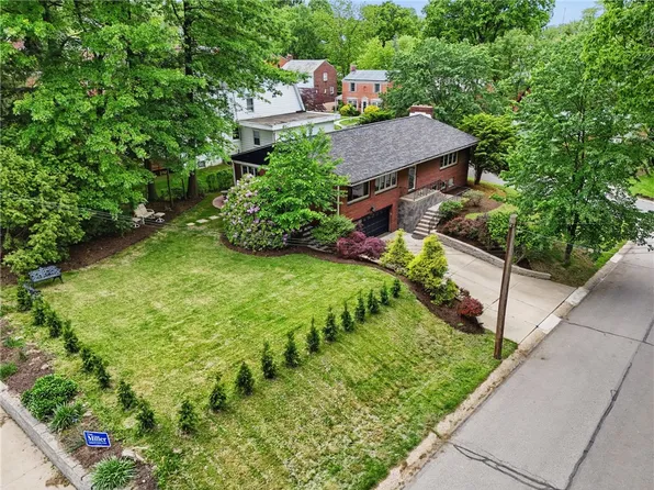 450 Willow Dr, Pittsburgh, PA 15243