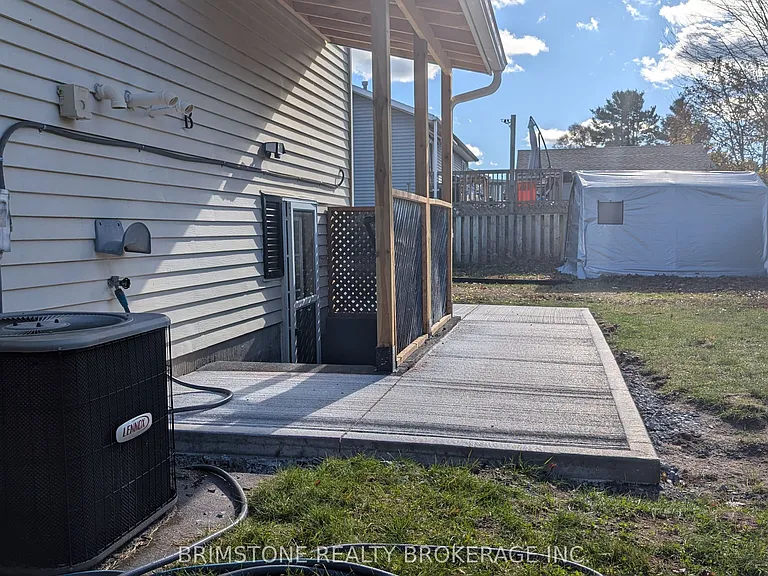 73 Roth St #B — Photo 10