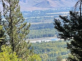 6880 W Lupine Trl, Wilson, WY 83014