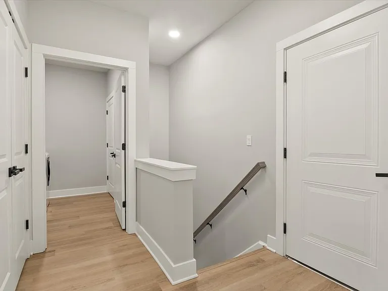 Parker Place — Photo 153