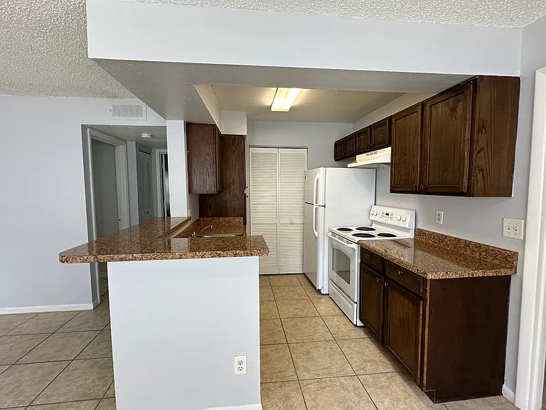 11550 Westwood Blvd #1217 — Photo 4