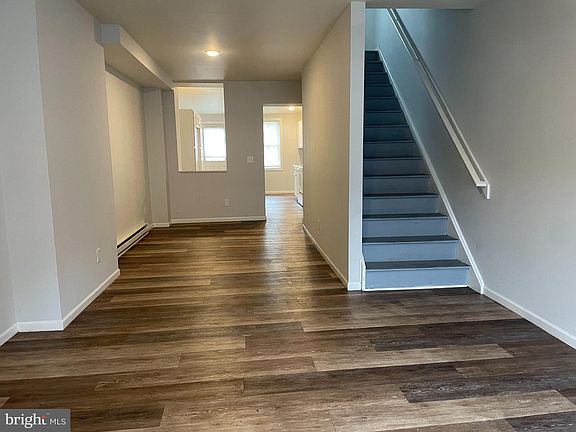 4th image of 407 Hamilton St