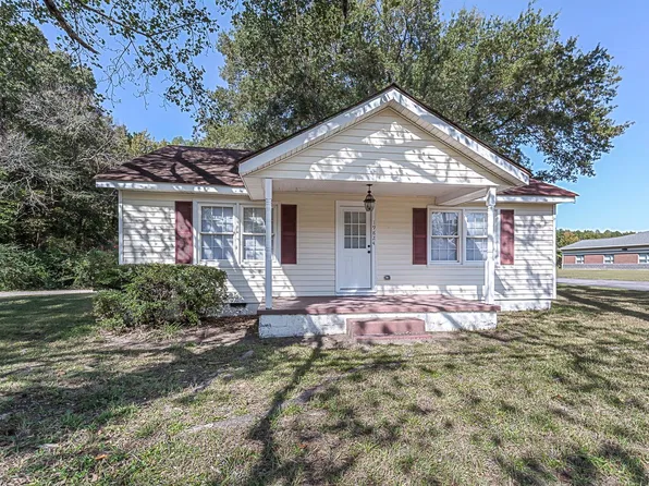 19824 Halifax Rd, Carson, VA 23830