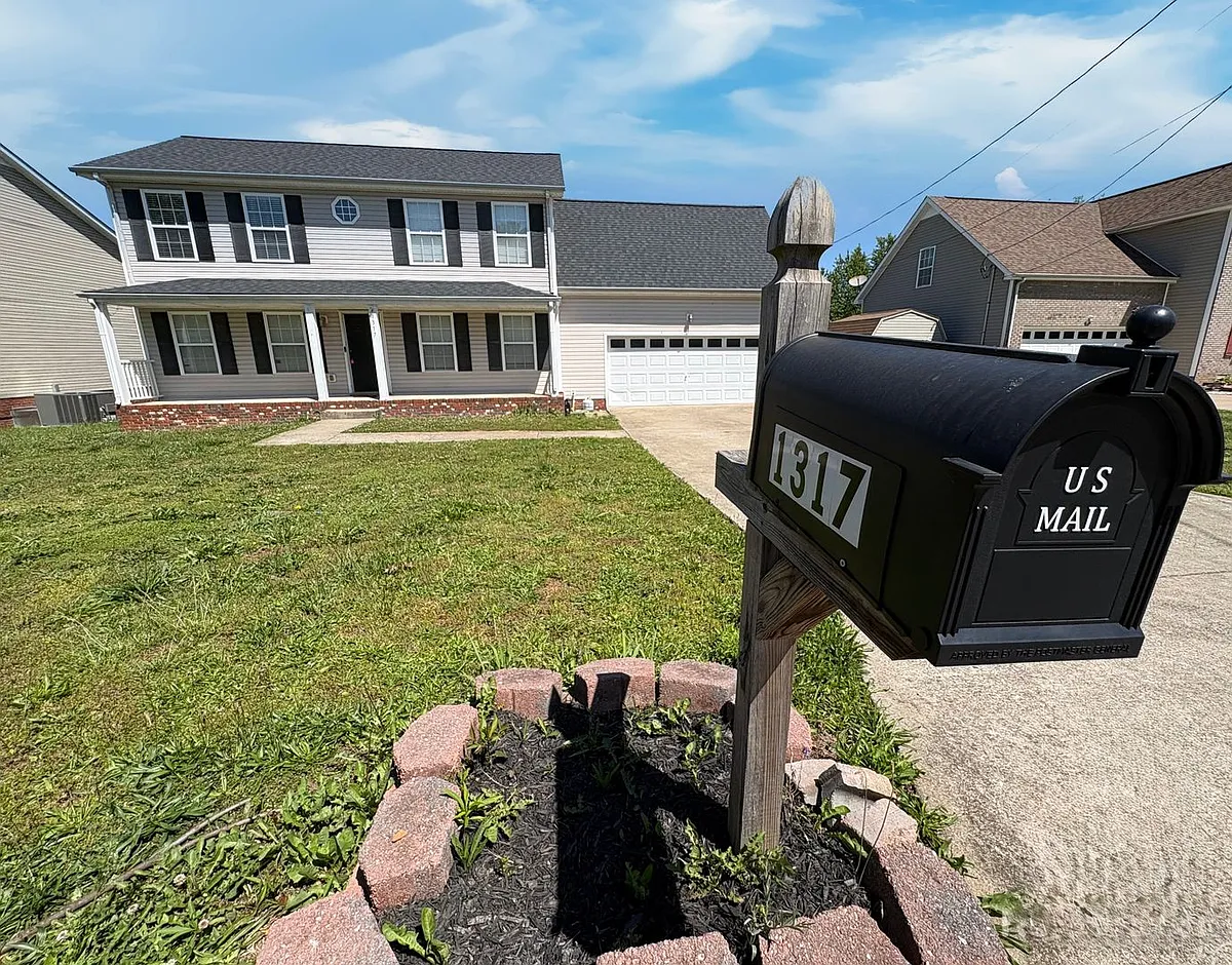 Building Photo - 1317 Sunfield Dr