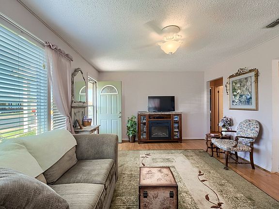 4th image of 1409 Patton Dr
