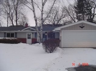 37W115 Win Haven Dr, Elgin, IL 60124