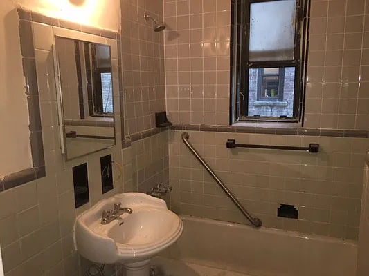 Rented by null | media 2