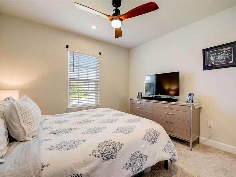 18027 Turning Leaf Cir — Photo 22