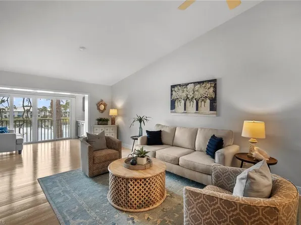 845 Gulf Pavilion DR #204, NAPLES, FL 34108