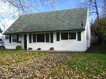 2nd image of 8004 N Chase Ave