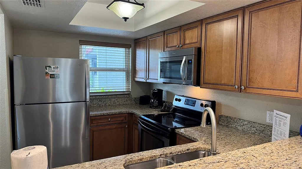 2 bed, 2.0 bath, 1052 sqft, $2,000 — Photo 4