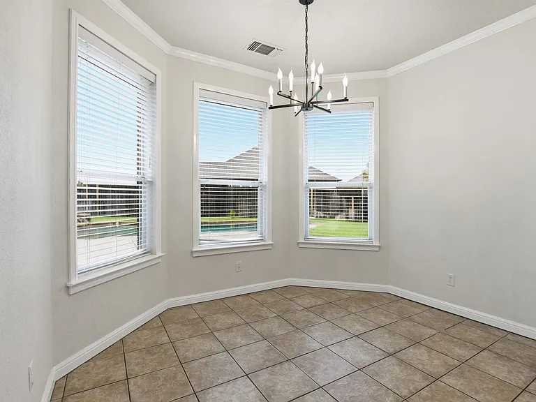 1404 Chaucer Dr — Photo 21