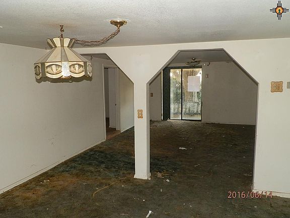 4th image of 804 N Elm St