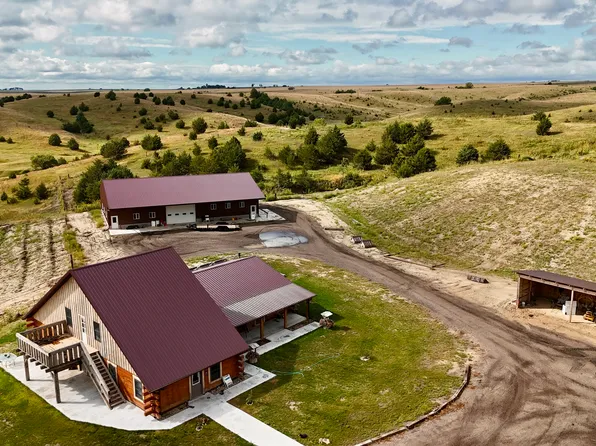 25620 E Cut Across Rd, Curtis, NE 69025