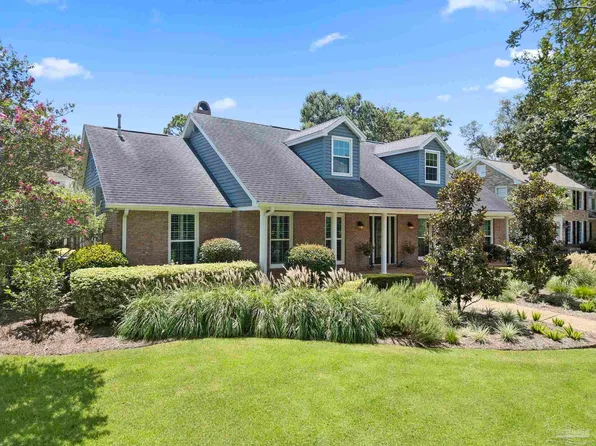 3949 Menendez Dr, Pensacola, FL 32503