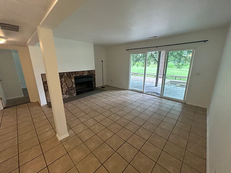 3707 Northshore Blvd NE #D — Photo 13