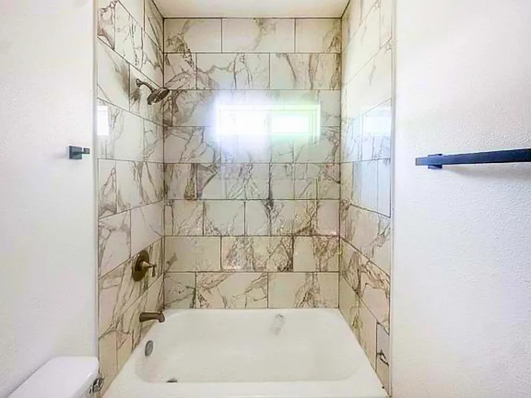 787 N Reservoir St #789 — Photo 9